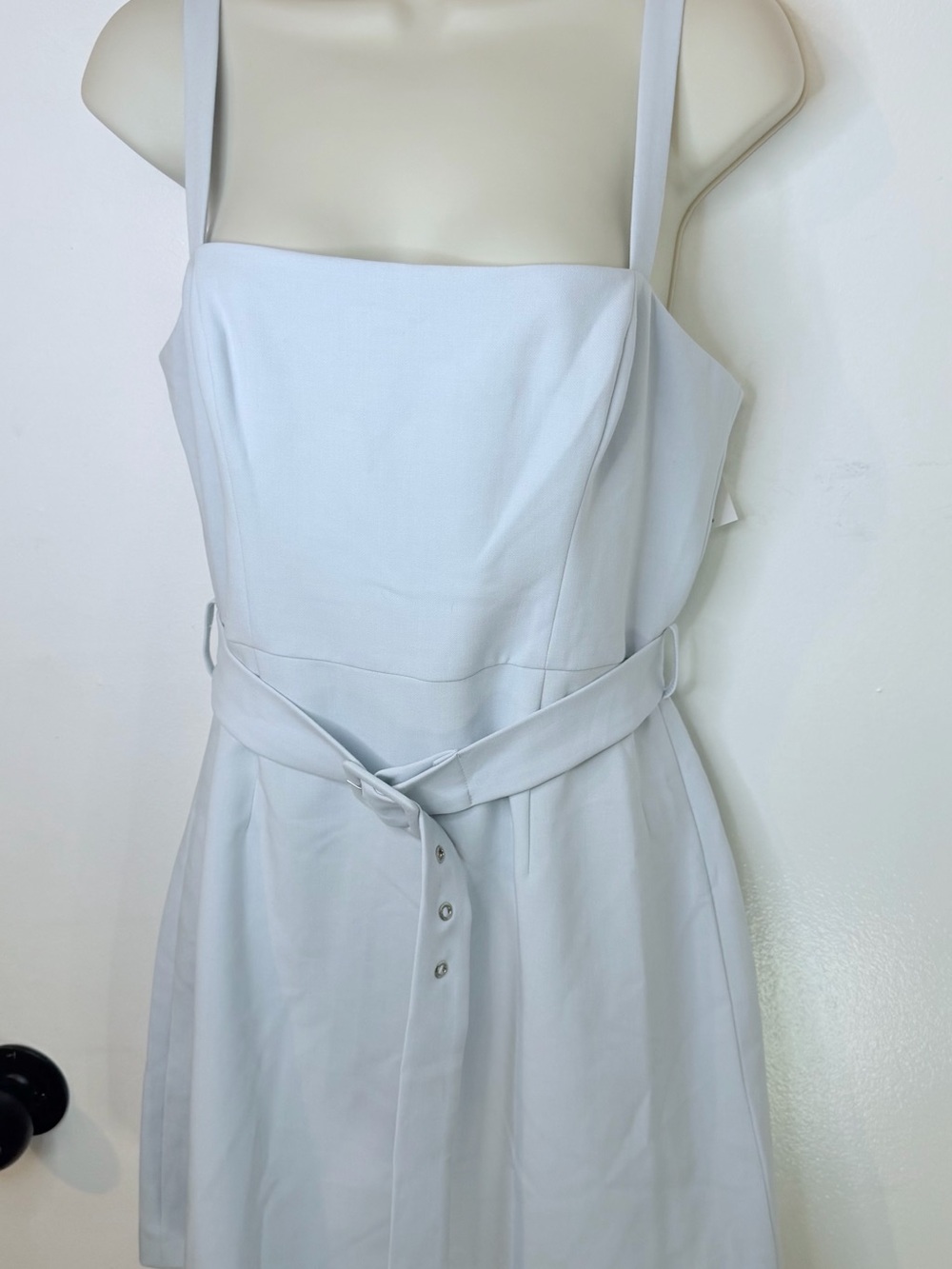 French Connection Whisper Belted Straight Neck Dress Light Dream Blue Size 8 NWT - Picture 4 of 16